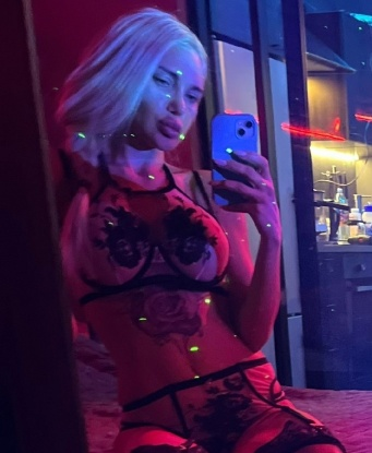 Анкета проститутки Саша - город Жданова, 37 лет, №1006